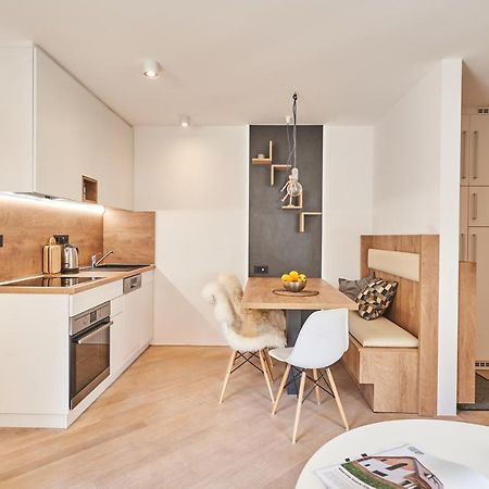 Cozy Apartment In The Heart Of 크라니스카고라 외부 사진